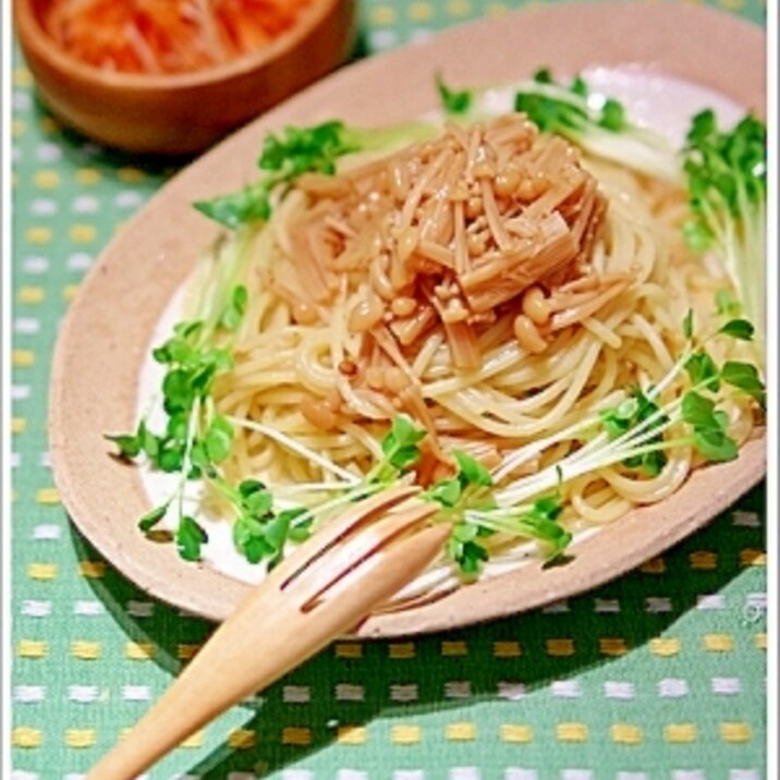 柚子胡椒＆ゴマ油で　なめたけパスタ